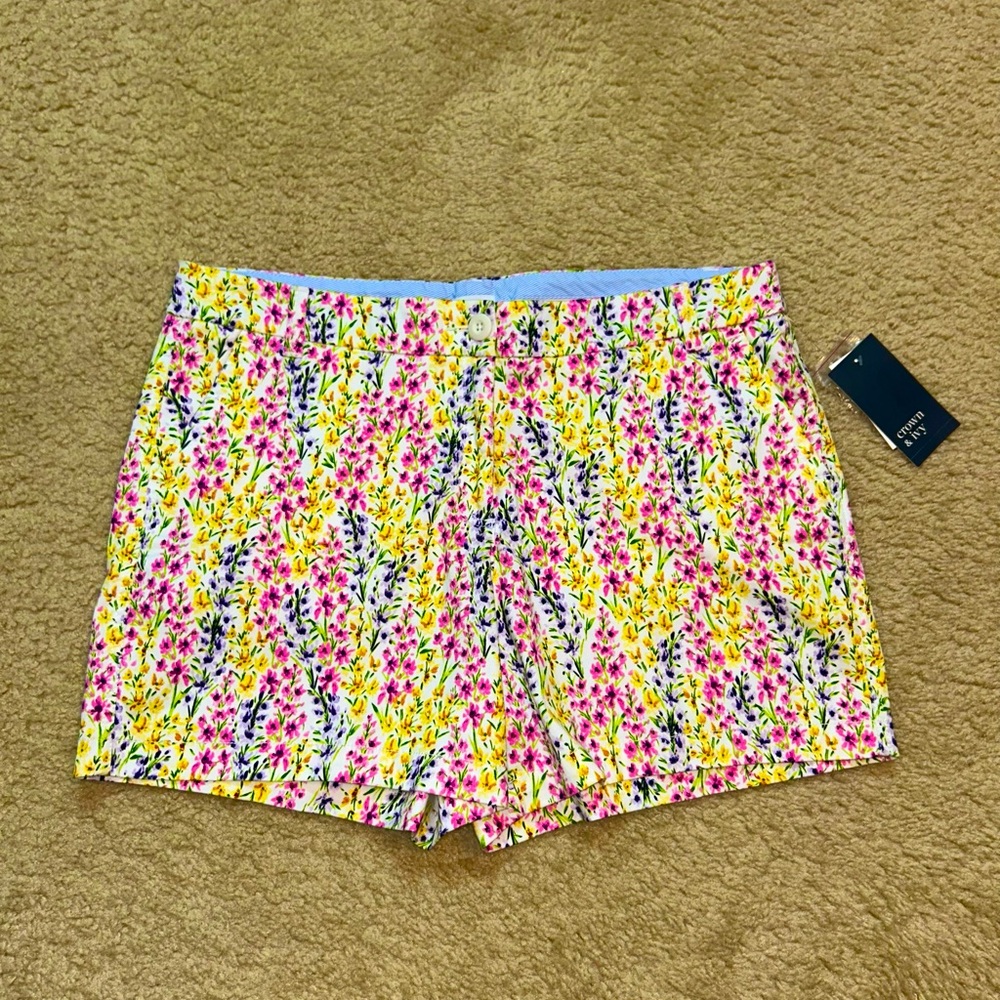 💖💛♦️NWT Crown & Ivy Caroline Shorts💛💖